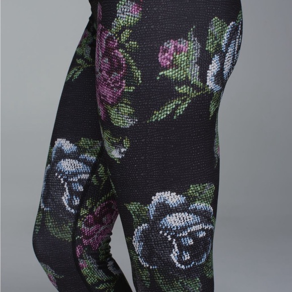 Lululemon High Times Garden Party Smooth Women's Leggings 7/8 - Picture 5 of 12